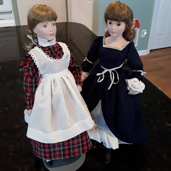 15" Vintage Bisque Dress-Up Sister Dolls with stands - Picture 6 of 13